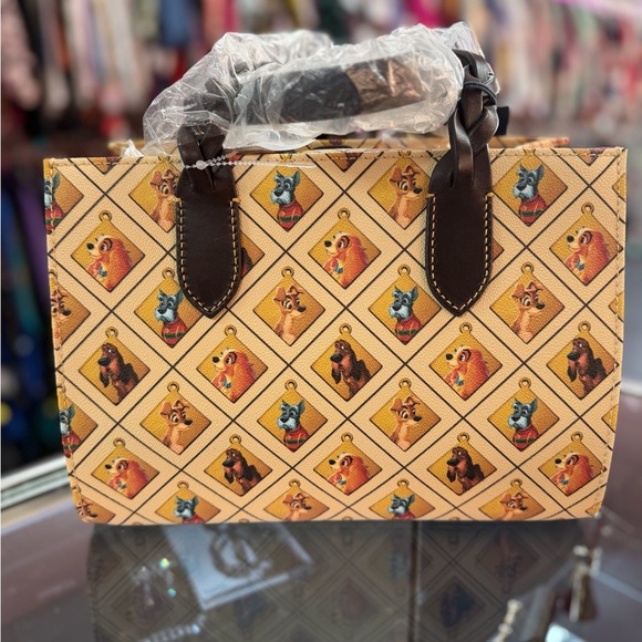 Dooney & Bourke Disney Lady & The Tramp Lady Gia Satchel NWT - Picture 3 of 14